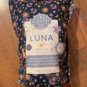 Scentsy soak Luna